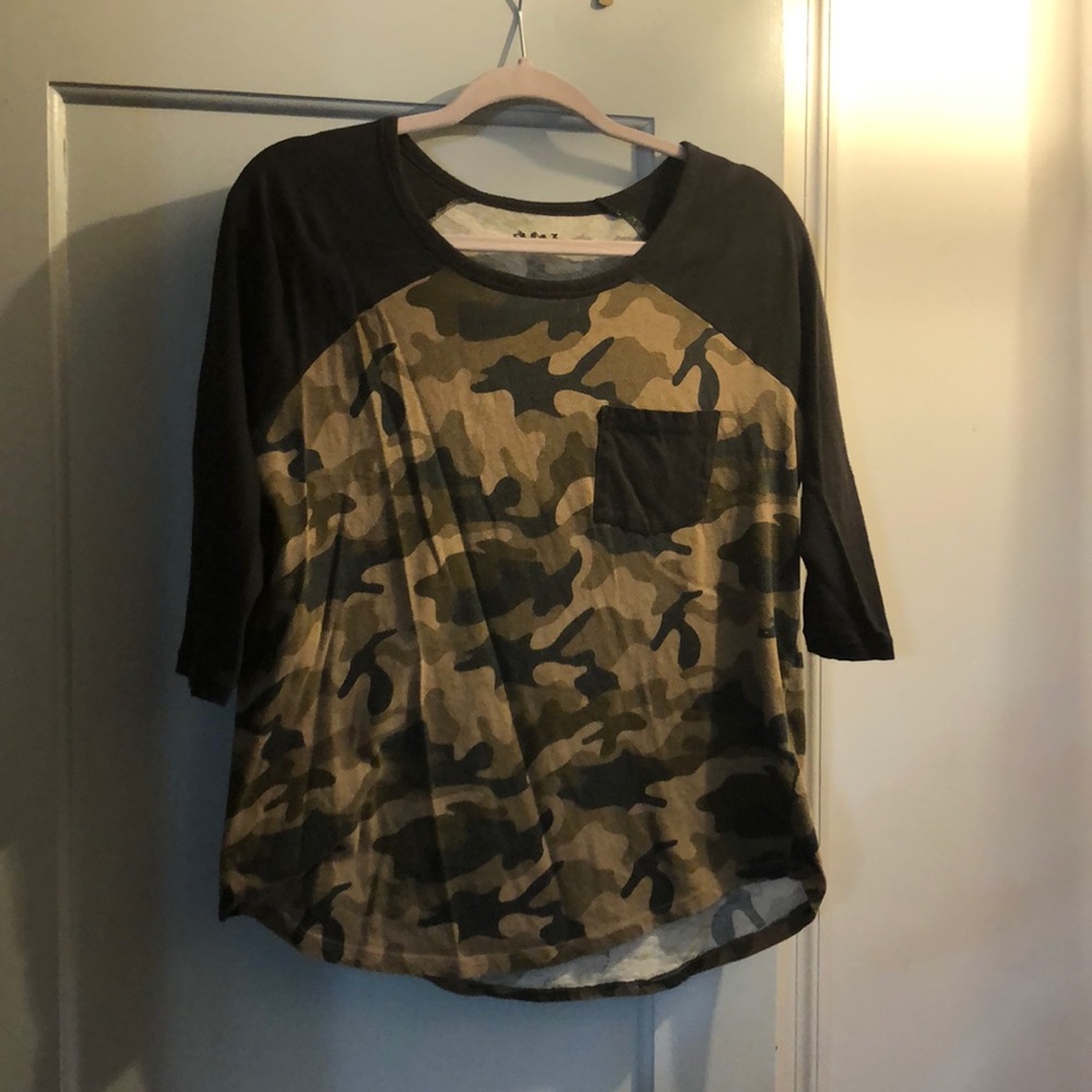 Camo shirt with black 3/4 length sleeves